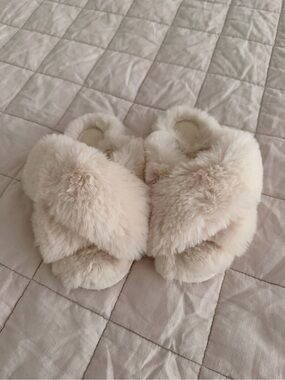 Amazon HALLUCI Girl’s Cross Band Soft Plush Fleece Indoor or Outdoor Slippers
